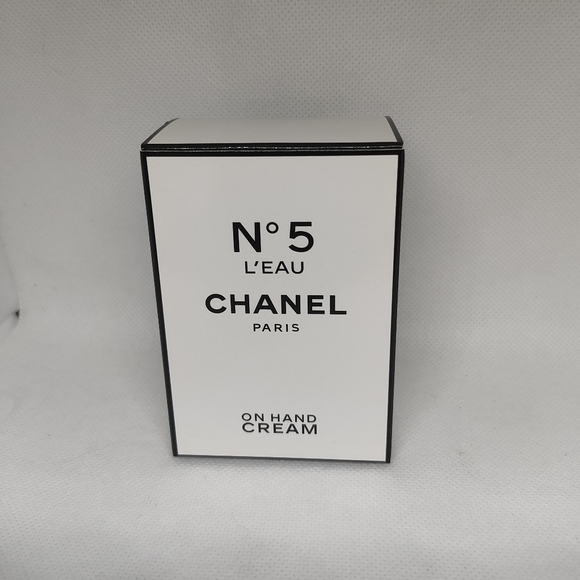 Hand Cream in White With Black Lettering And Special Logo - Picture 2 of 5